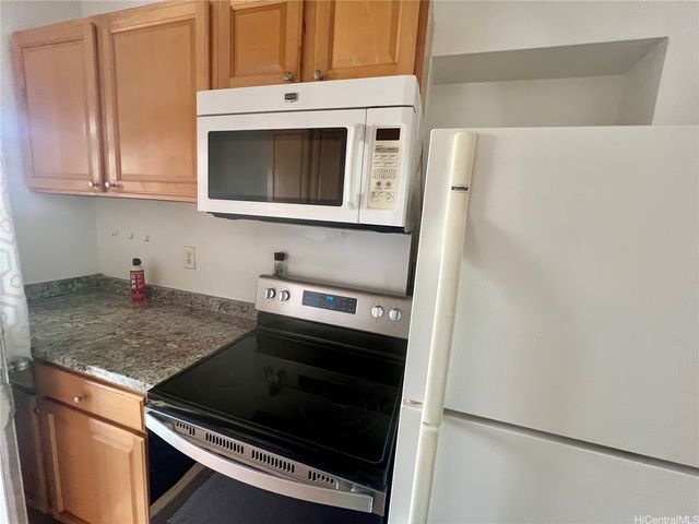 1245B Alewa Drive, Honolulu, HI 96817