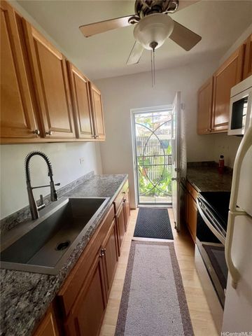 1245B Alewa Drive, Honolulu, HI 96817