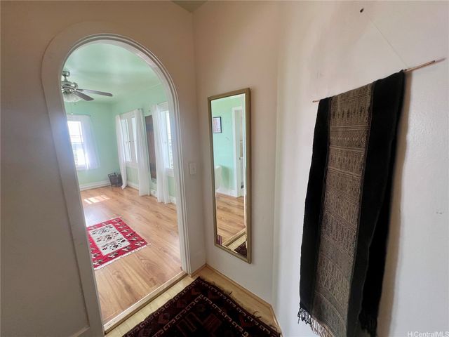 1245B Alewa Drive, Honolulu, HI 96817