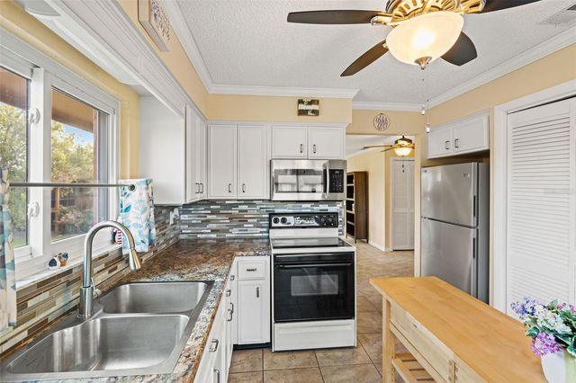 3836 LIGHTHOUSE WAY 3836, New Port Richey, FL 34652