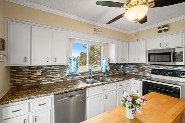 3836 LIGHTHOUSE WAY 3836, New Port Richey, FL 34652
