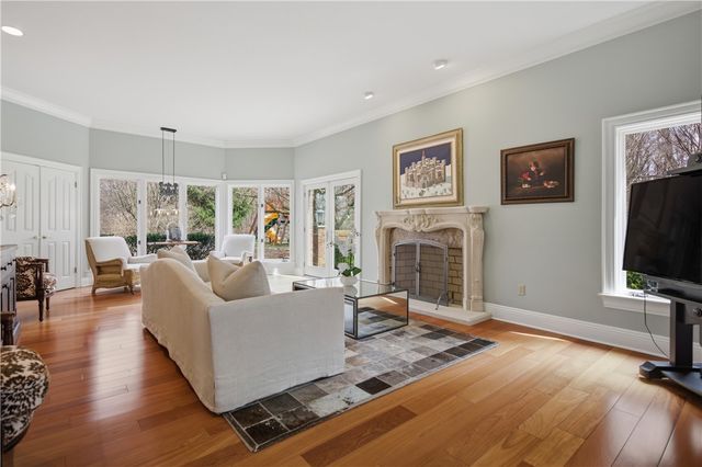 1501 Theodora Ln, Franklin Park, PA 15143