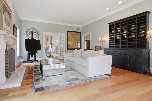 1501 Theodora Ln, Franklin Park, PA 15143