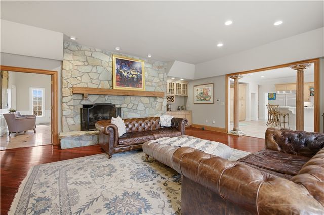 1501 Theodora Ln, Franklin Park, PA 15143