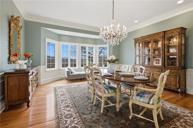 1501 Theodora Ln, Franklin Park, PA 15143