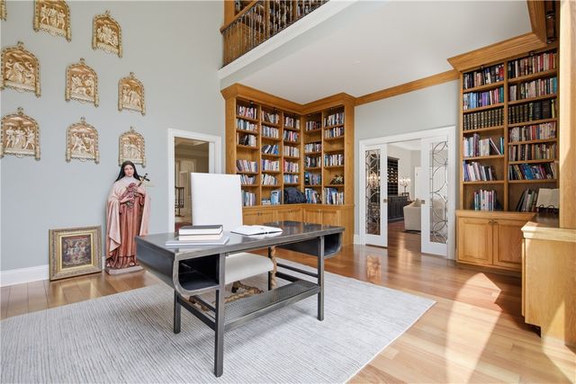 1501 Theodora Ln, Franklin Park, PA 15143