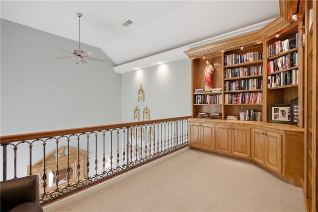 1501 Theodora Ln, Franklin Park, PA 15143