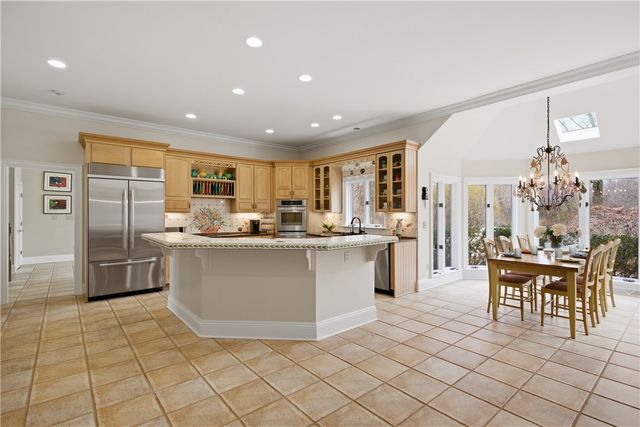 1501 Theodora Ln, Franklin Park, PA 15143