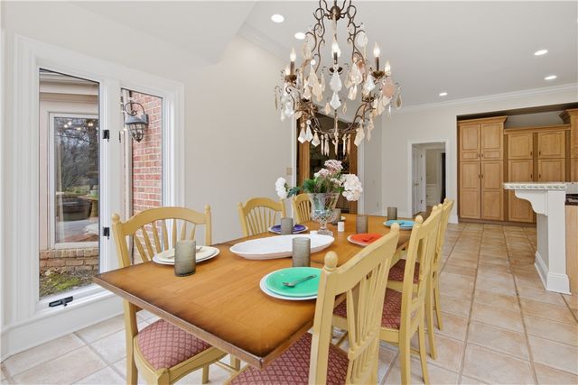 1501 Theodora Ln, Franklin Park, PA 15143