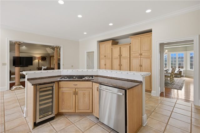 1501 Theodora Ln, Franklin Park, PA 15143