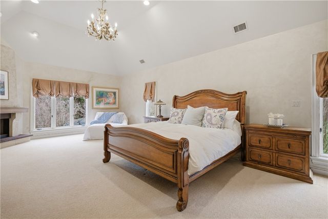 1501 Theodora Ln, Franklin Park, PA 15143