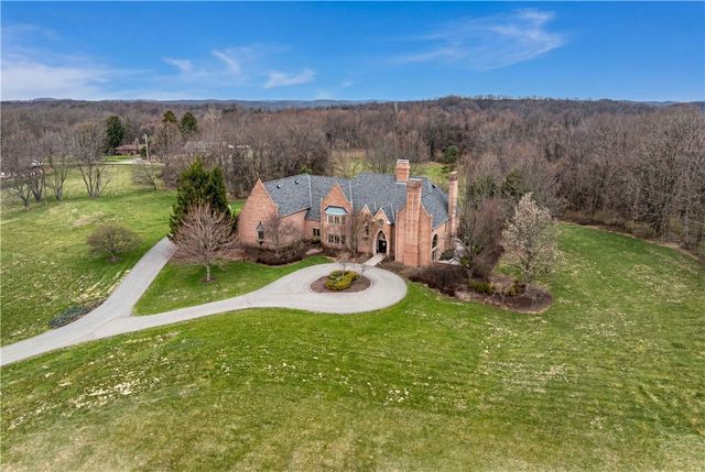 1501 Theodora Ln, Franklin Park, PA 15143