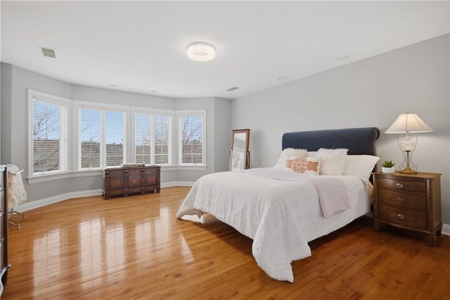 1501 Theodora Ln, Franklin Park, PA 15143