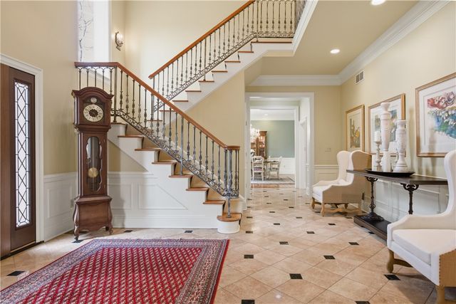 1501 Theodora Ln, Franklin Park, PA 15143