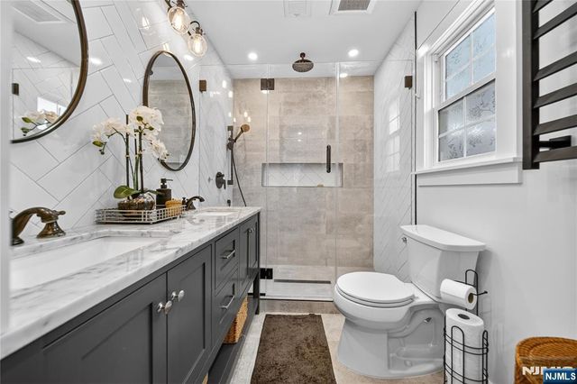789 Kinderkamack Road, Oradell, NJ 07649