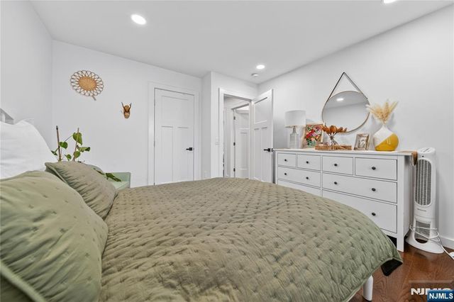 789 Kinderkamack Road, Oradell, NJ 07649
