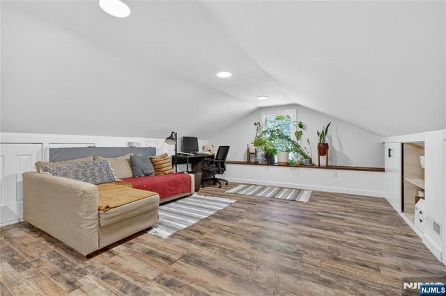 789 Kinderkamack Road, Oradell, NJ 07649