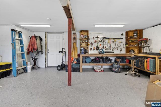 789 Kinderkamack Road, Oradell, NJ 07649