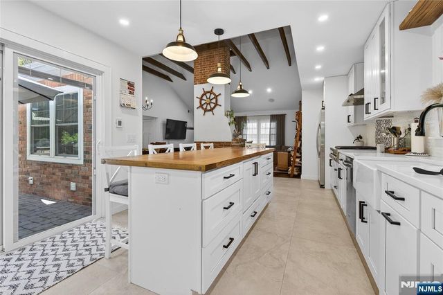 789 Kinderkamack Road, Oradell, NJ 07649