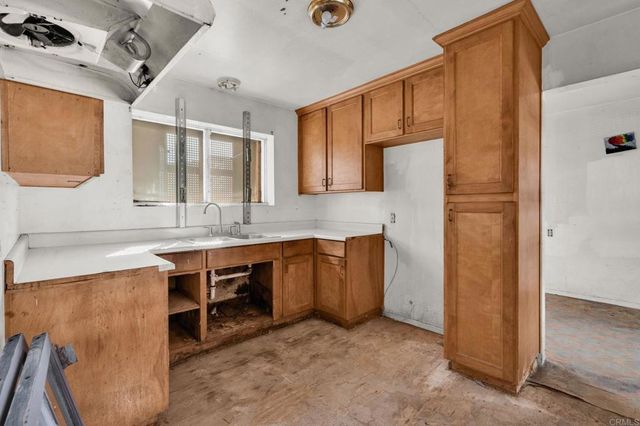 248 Fourth Avenue, Chula Vista, CA 91910