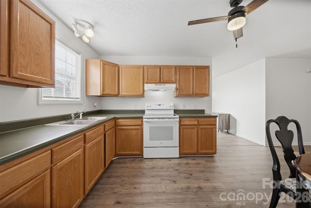 828 Cline Avenue SW, Valdese, NC 28690