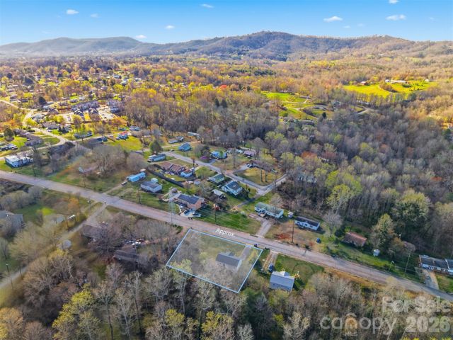 828 Cline Avenue SW, Valdese, NC 28690