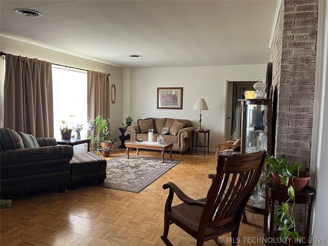 201 NW Rose Lane, Stigler, OK 74462