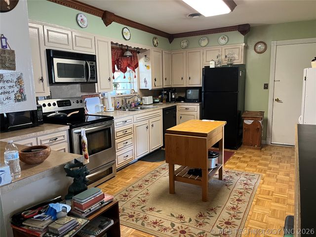 201 NW Rose Lane, Stigler, OK 74462