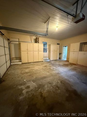 201 NW Rose Lane, Stigler, OK 74462