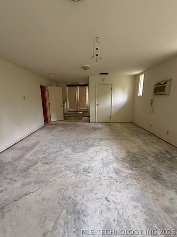 201 NW Rose Lane, Stigler, OK 74462