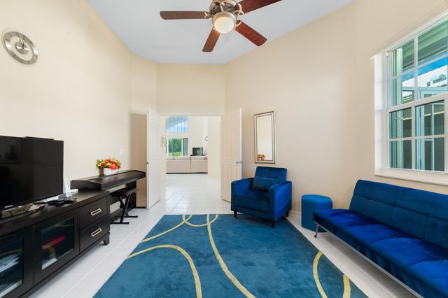 11905 Fountainside Circle, Boynton Beach, FL 33437