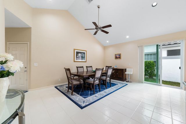 11905 Fountainside Circle, Boynton Beach, FL 33437