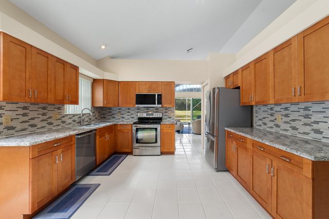 11905 Fountainside Circle, Boynton Beach, FL 33437