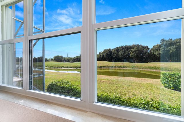 11905 Fountainside Circle, Boynton Beach, FL 33437