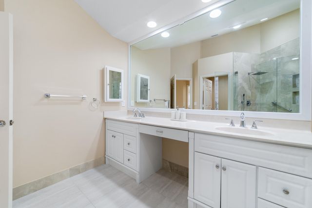 11905 Fountainside Circle, Boynton Beach, FL 33437