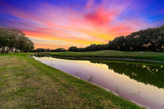 11905 Fountainside Circle, Boynton Beach, FL 33437