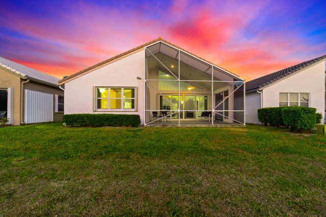 11905 Fountainside Circle, Boynton Beach, FL 33437