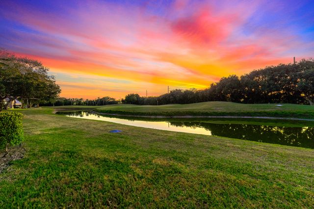 11905 Fountainside Circle, Boynton Beach, FL 33437