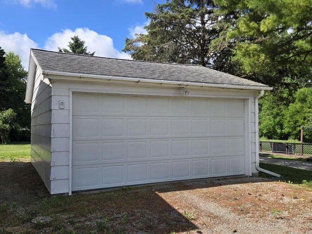 4535 HICKORY HEIGHTS AVENUE, Oshkosh, WI 54904
