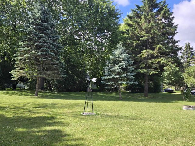 4535 HICKORY HEIGHTS AVENUE, Oshkosh, WI 54904
