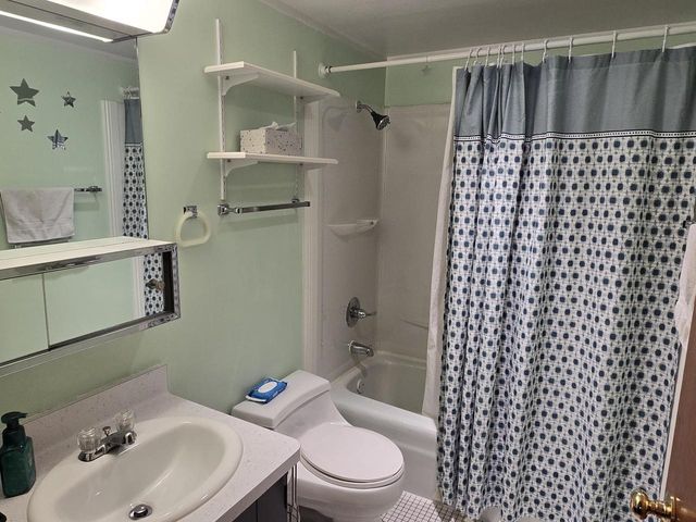 4535 HICKORY HEIGHTS AVENUE, Oshkosh, WI 54904