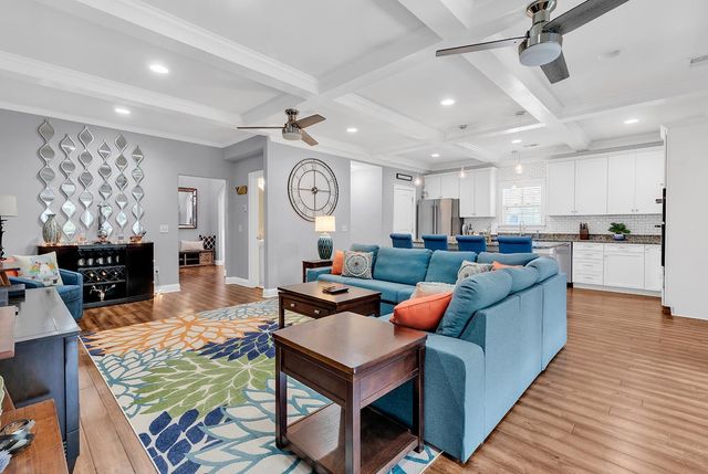 74 Winnowing Way, Pawleys Island, SC 29585