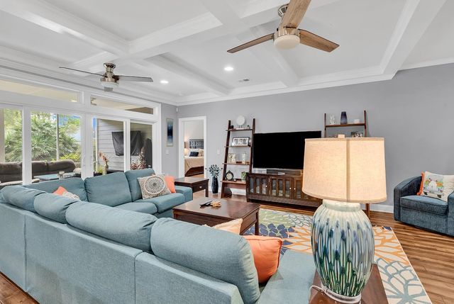 74 Winnowing Way, Pawleys Island, SC 29585