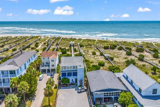 74 Winnowing Way, Pawleys Island, SC 29585