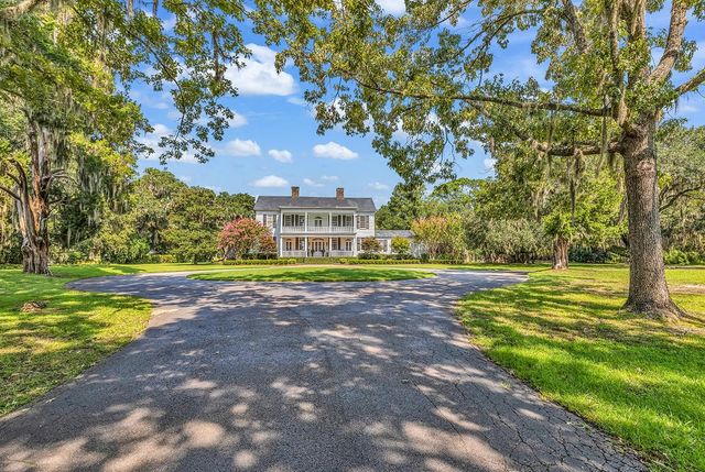 74 Winnowing Way, Pawleys Island, SC 29585