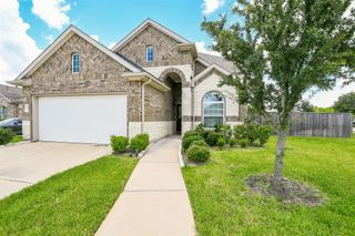 5 Lucas Chase Court, Manvel, TX 77578