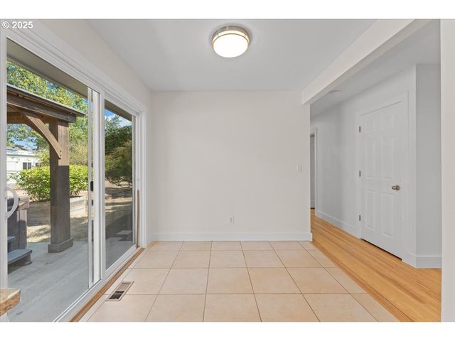 11825 Sw BAKER St, Beaverton, OR 97008