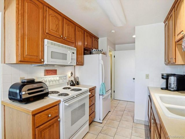 7865 W 80th Circle, Arvada, CO 80005