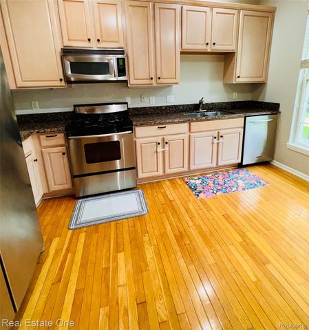 41628 Mitchell Road, Novi, MI 48377