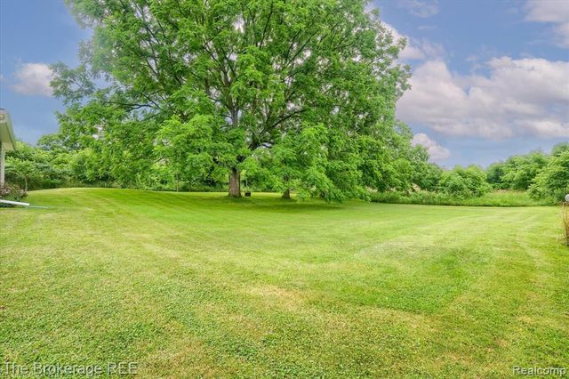 11484 Lapeer Road, Davison, MI 48423